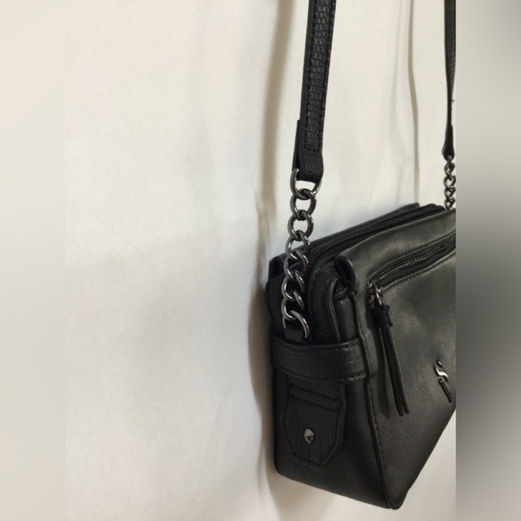 Simply Vera Vera Wang Crossbody Purse. Black - Picture 11 of 16